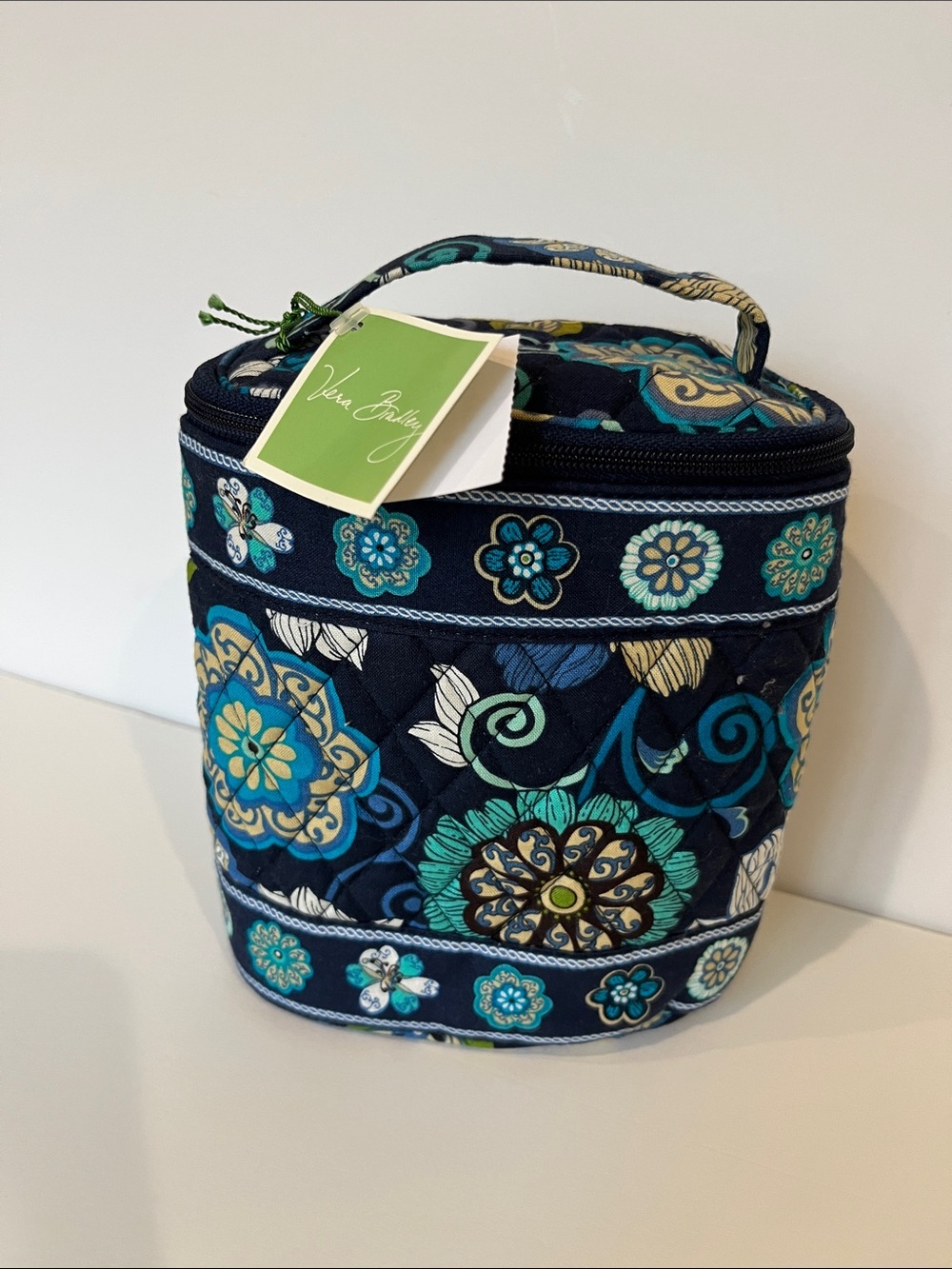 Vera Bradley NWT Navy Floral Quilted Cool Keeper Case.